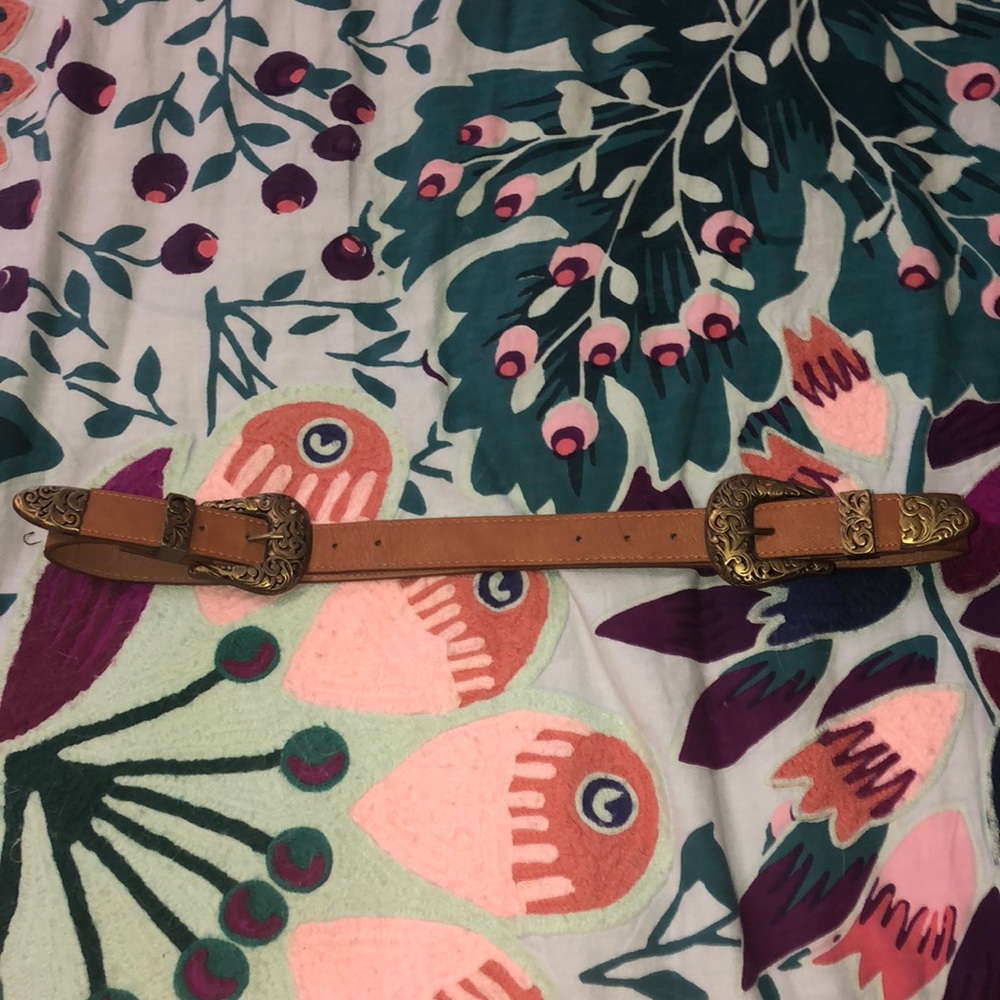 Double buckle western belt